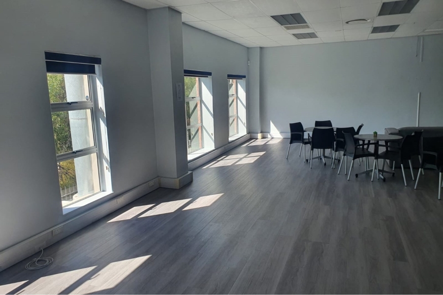 To Let commercial Property for Rent in Fairview Eastern Cape